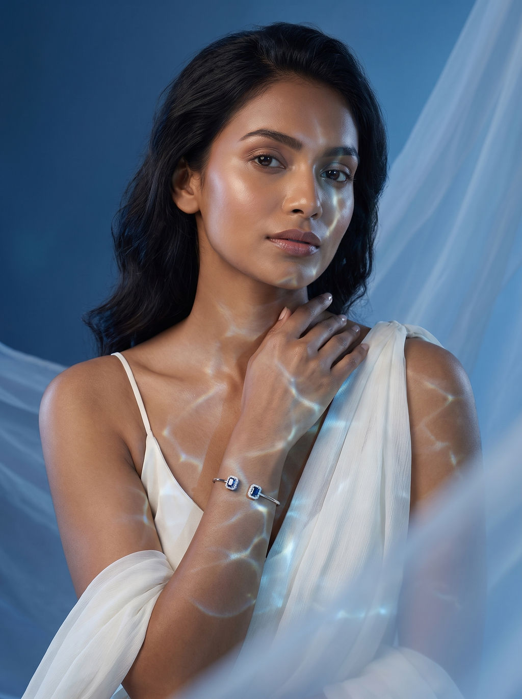 Sapphire_jewellery_luxury_fashio…_2K_202608241116